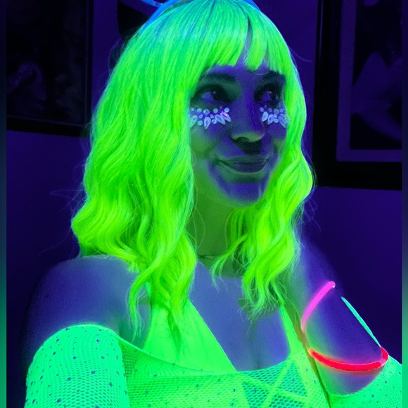 Meet your Posher, Emily - Picture 14 of 14